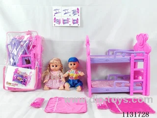 2 14" dolls with English IC, bunk beds, 2 pillows, 2 quilts