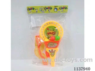 Bouncing racket with glasses