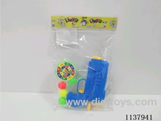Table tennis gun with target
