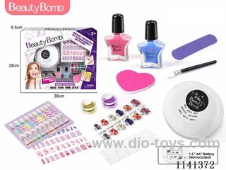 Nail Art Set with Electric Dryer (2xAAA,not included)