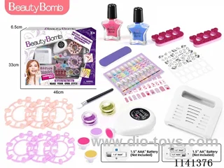 Nail Art Set with Electric Dryer (2xAA, not included) and Electric Nail Polisher (1xAAA, not included)
