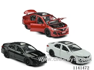 1:24 6-door Camry lighted alloy car model pull back