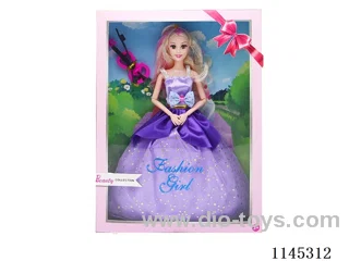 11.5’ 9 jointed solid Barbie with Guitar