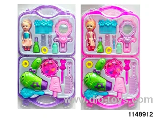 Barbie + Accessories
