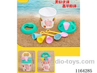 Beach bucket