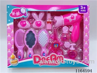Blow dryer + scissors set + lip balm + thin roll + hairbrush + comb + mirror + flat comb