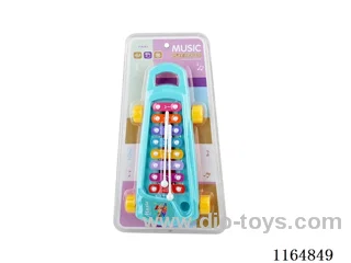 Musical toys play the piano