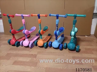 Children's scooter with seat