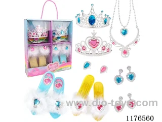 Four Pocket Shoe Box