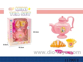 Large Princess Kettle Cake