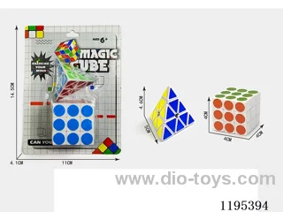4CM white stickers with dots and small pyramids