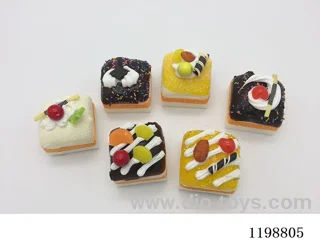 Small Square Ribbon Cream Cake