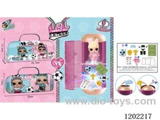 Double capsule - Surprise soccer with one doll with light