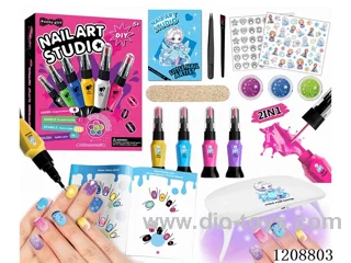 2-in-1 Manicure set with 4-color nail polish reference books