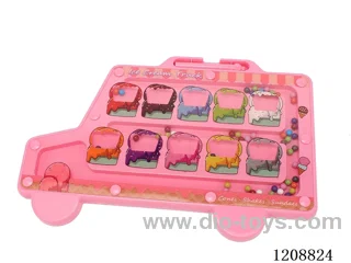 Magnetic maze walking beads