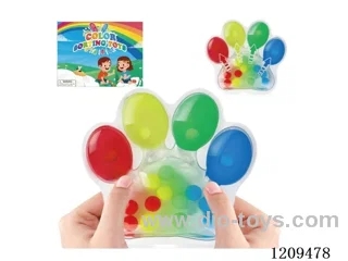 Foot color separation decompression water bag