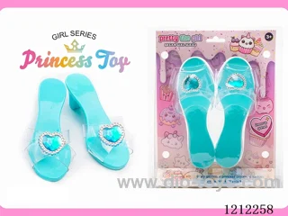 High Heeled Shoes Set