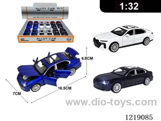 1:32 pull back alloy car W L/M included 3*AG13