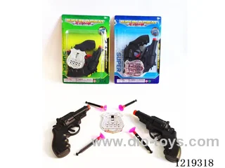 Double team, 2 revolvers with 4 bullets, police badge *1