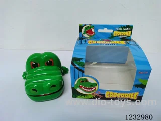 Crocodile tooth pulling