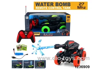 6 ch rc tank with light，include battery