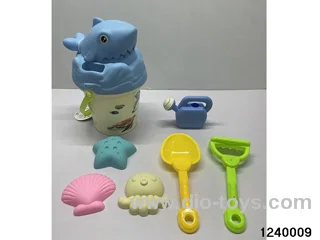 8 pcs beach toys in hangtag