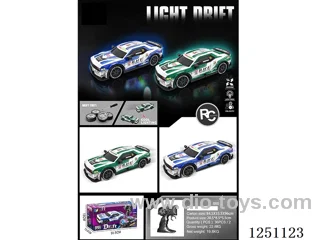 1:20 4WD rc car with light included battery 2 colors