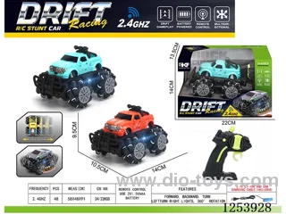 2.4G rc stunt car with light included battery