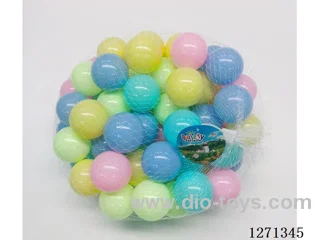 60 beach balls