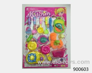 kitchen set in blister card