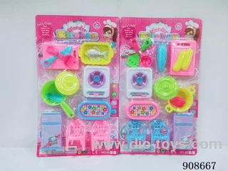 kitchen set in blister card