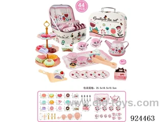TEA SET IN GIFT BOX