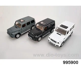 1:42 Mercedes-Benz G350d in window box