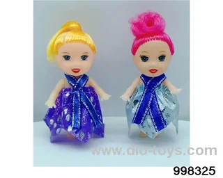Two inch and a half full body confused doll single outfit in opp bag