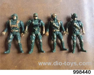 1 9cm soldier, 4 mixed suits in opp bag