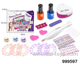 Manicure Kits in window box