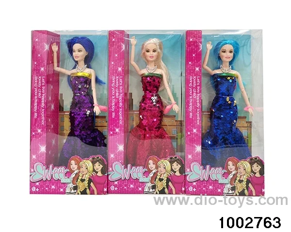 11.5-inch 11-joint doll suit in window box