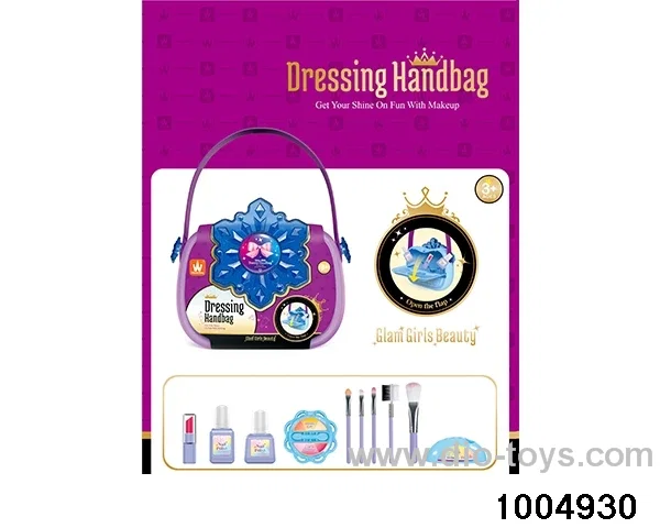 Beauty handbag in paper card