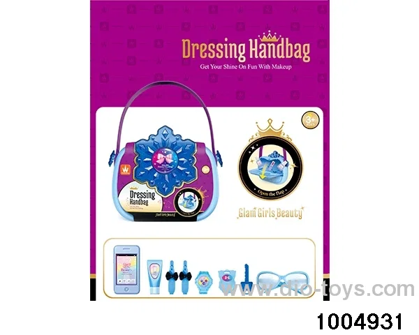 Beauty handbag in paper card