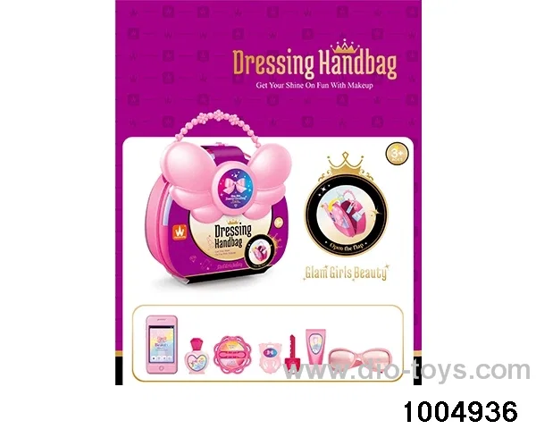 Beauty handbag in paper card