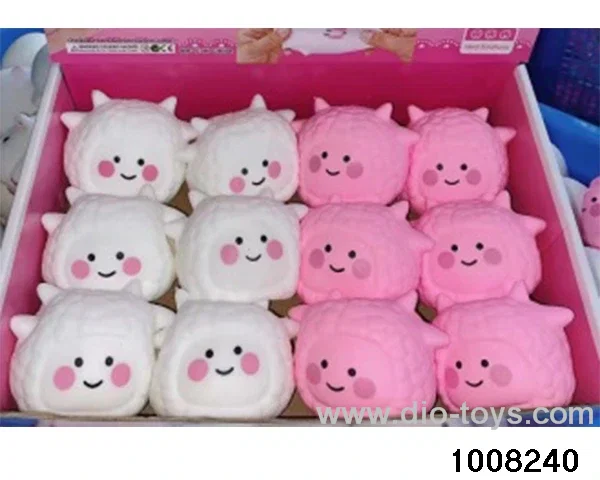 Flour sheep in display box