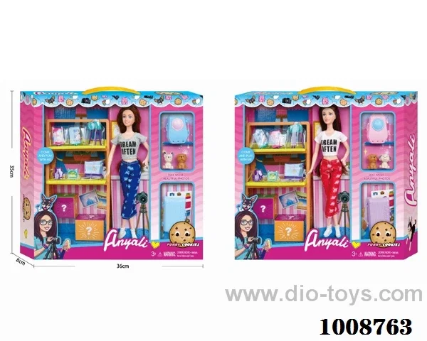 fashion doll set in Window box