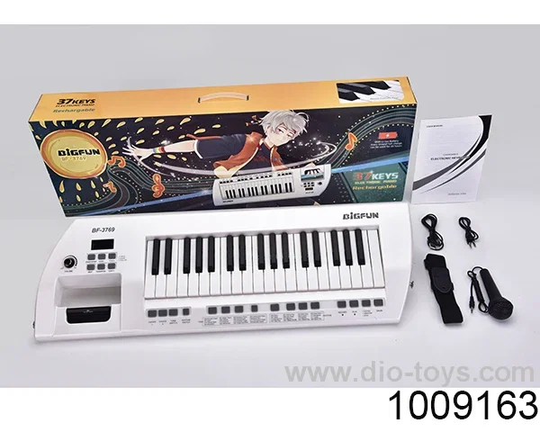 37-key electronic organ in color box