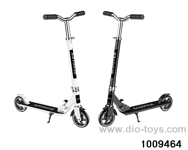 Large wheel scooter in Carton
