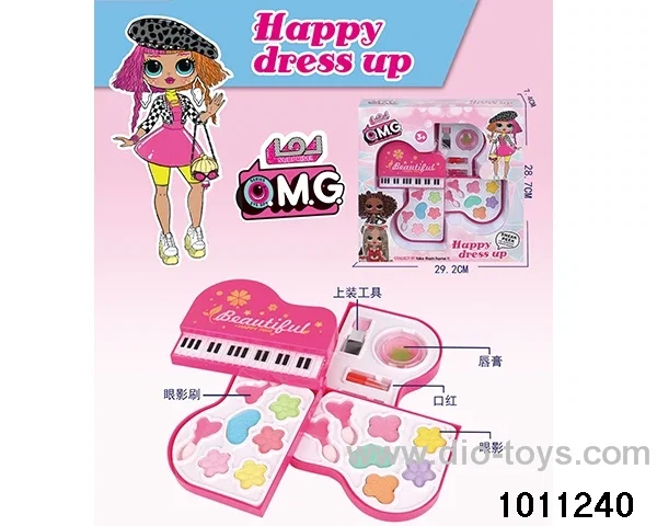 Children's cosmetics set in display box