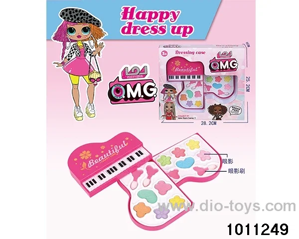 Children's cosmetics set in display box
