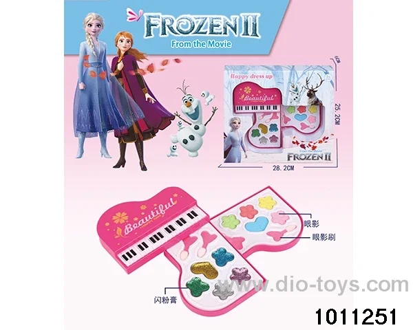 Children's cosmetics set in display box