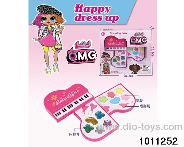 Children's cosmetics set in display box
