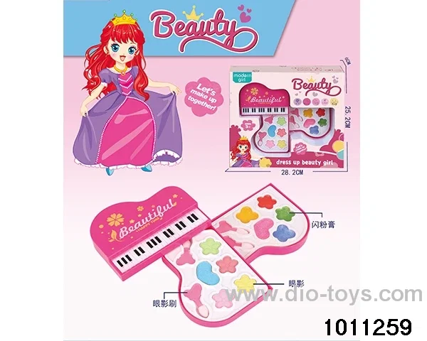 Children's cosmetics set in display box