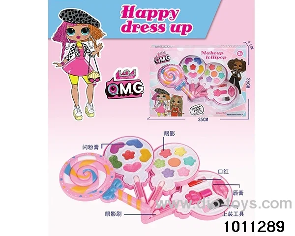 Children's cosmetics set in display box